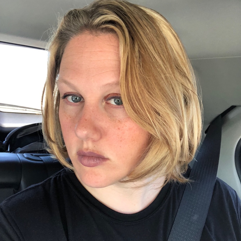 Meet your Posher, Tina